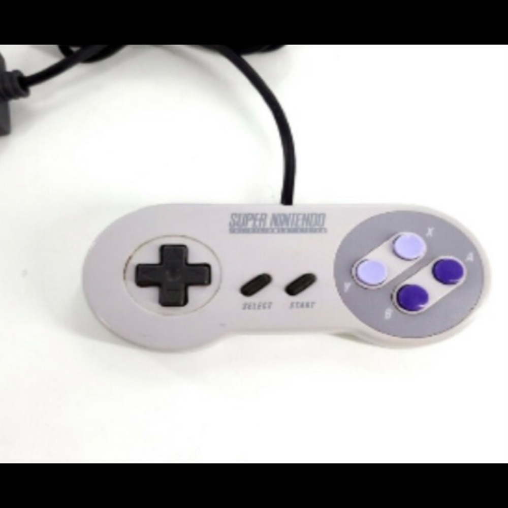 Super Nintendo - Picture 3 of 5